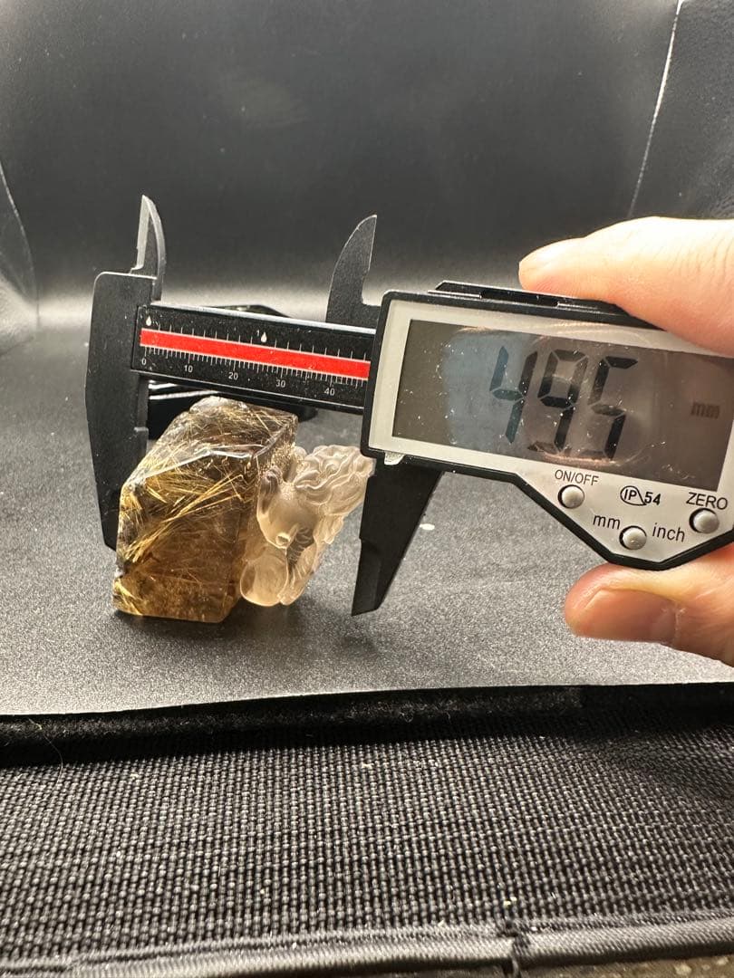 ルチルの置物（貔貅）