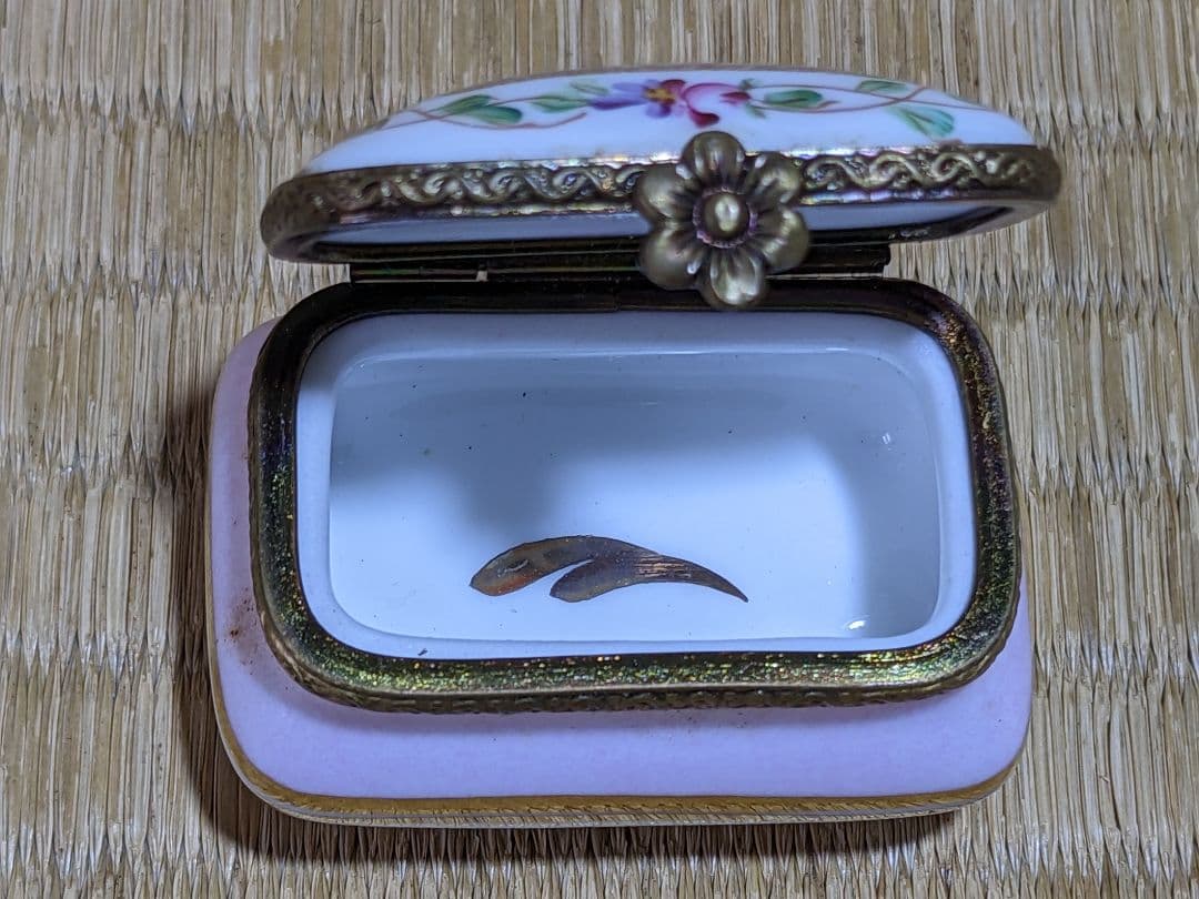 ♦リモージュ フランス製 デュバリー磁器 ４足トリンケットボックス アンティーク