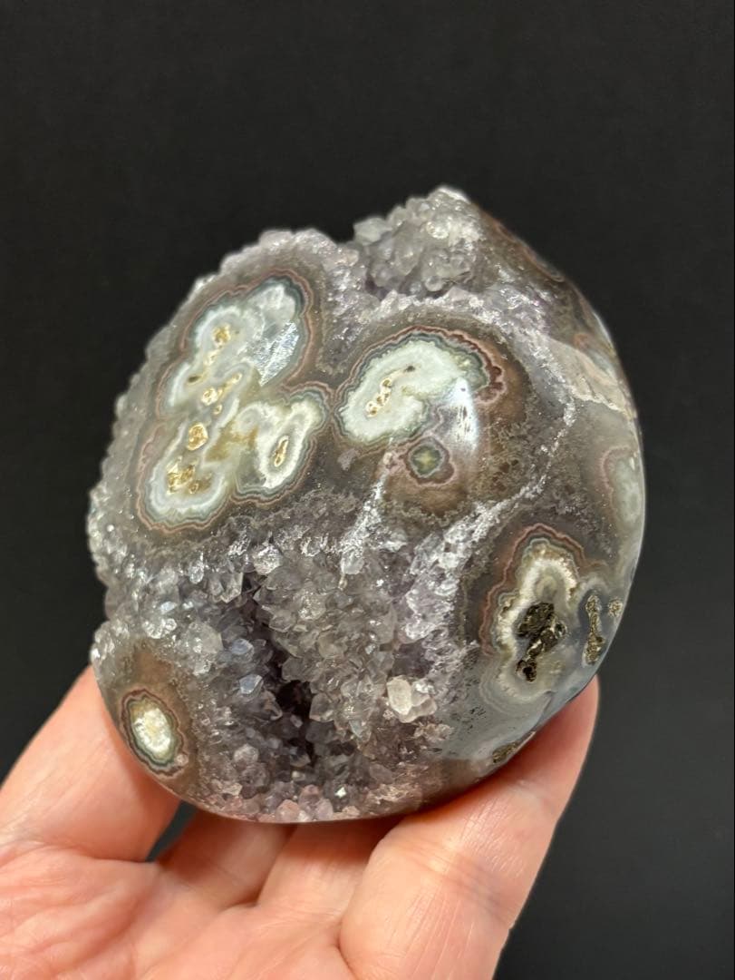 レア　ウルグアイ産　ドゥルージーアメジスト　スタラクタイトアイズ　383g