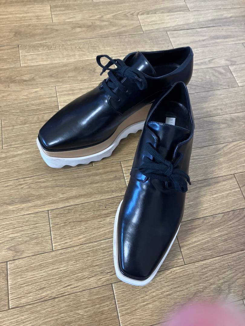 エリスプラットフォームレザー 黒ウェッジソール