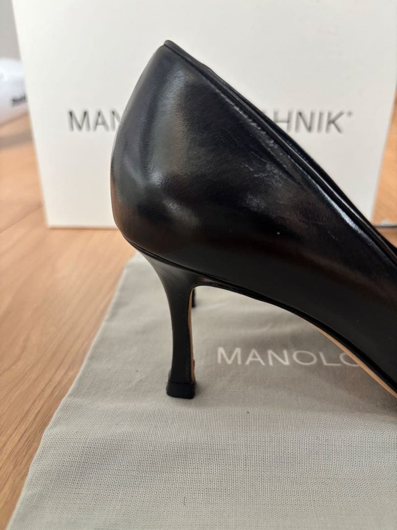 MANOLO BLAHNIK ブラック 黒 パンプス　39
