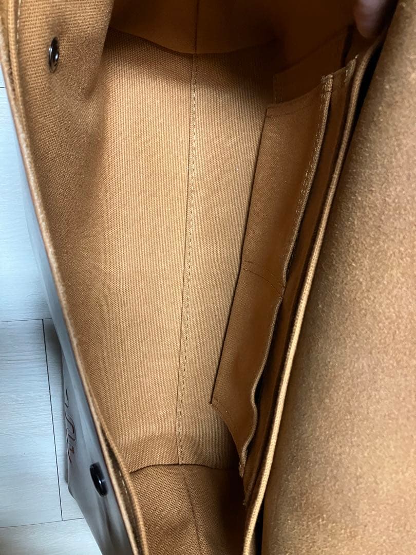 キ*ィ様 uni&co ユニアンドコー メッセンジャーバッグ