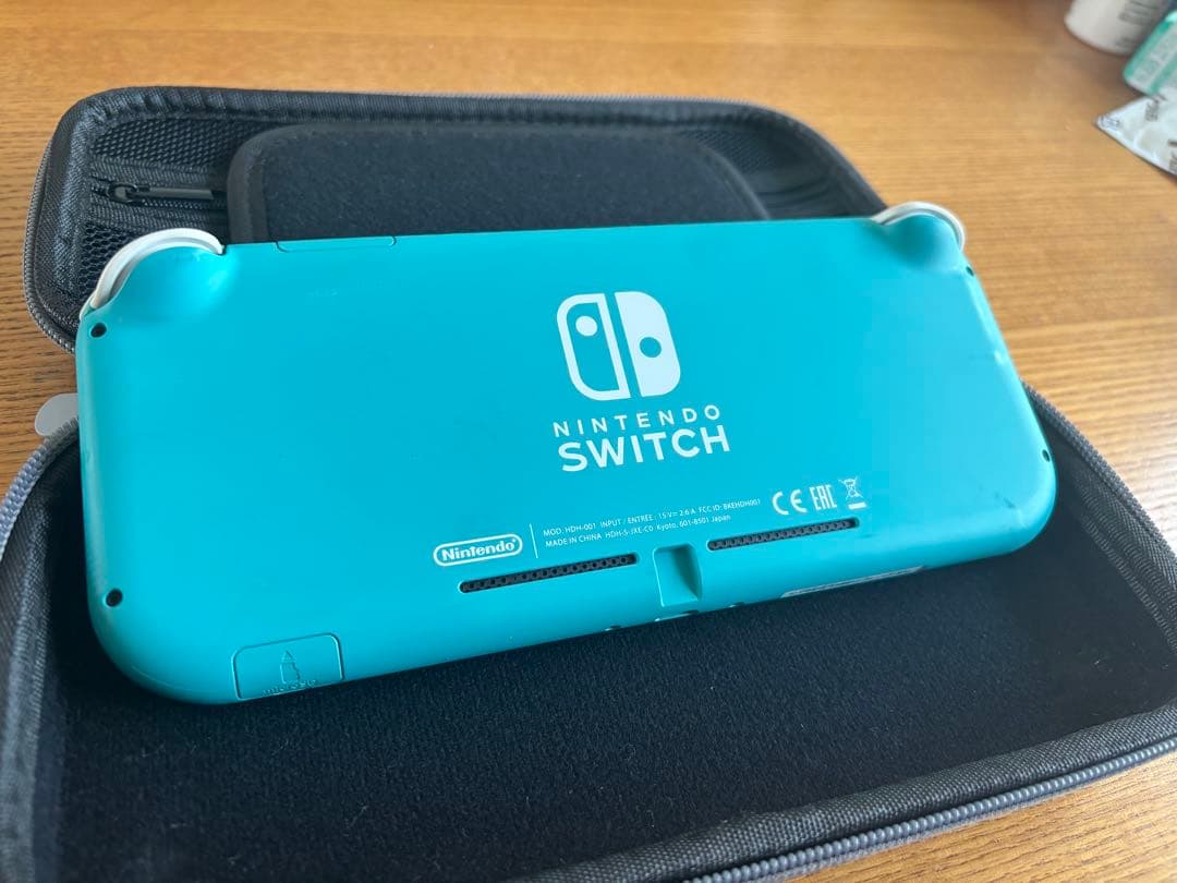 Nintendo Switch Lite 美品 箱 ケース 液晶フィルム付き