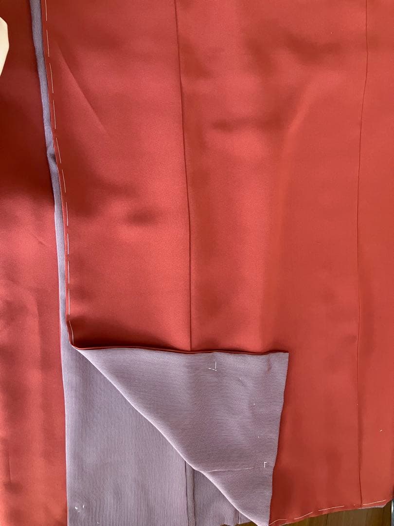 未使用品　正絹　無地振袖　赤系