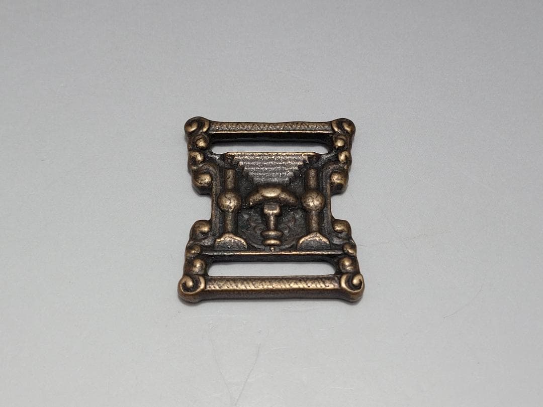 銅製 仏塔紋 天鐵 トクチャ 護身装身具 チベット 仏教文物 幅約4cm