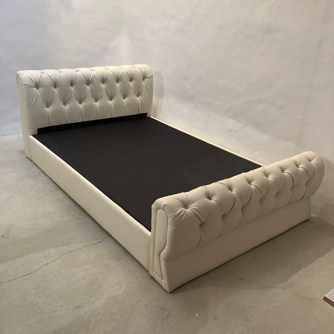 横須賀市引取　ギャルソンシリーズ ビジュー付きフェイクレザーダブルベッド