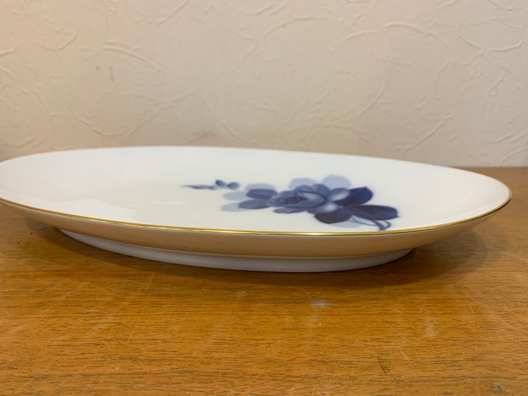 N1129-25★大倉陶園 青いバラデザインの楕円形皿　約39.5㎝