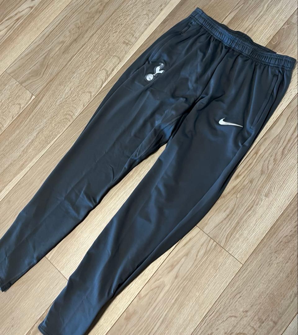 NIKE トッテナム　スパーズ　トラックパンツ　トレーニングパンツ　ジャージ