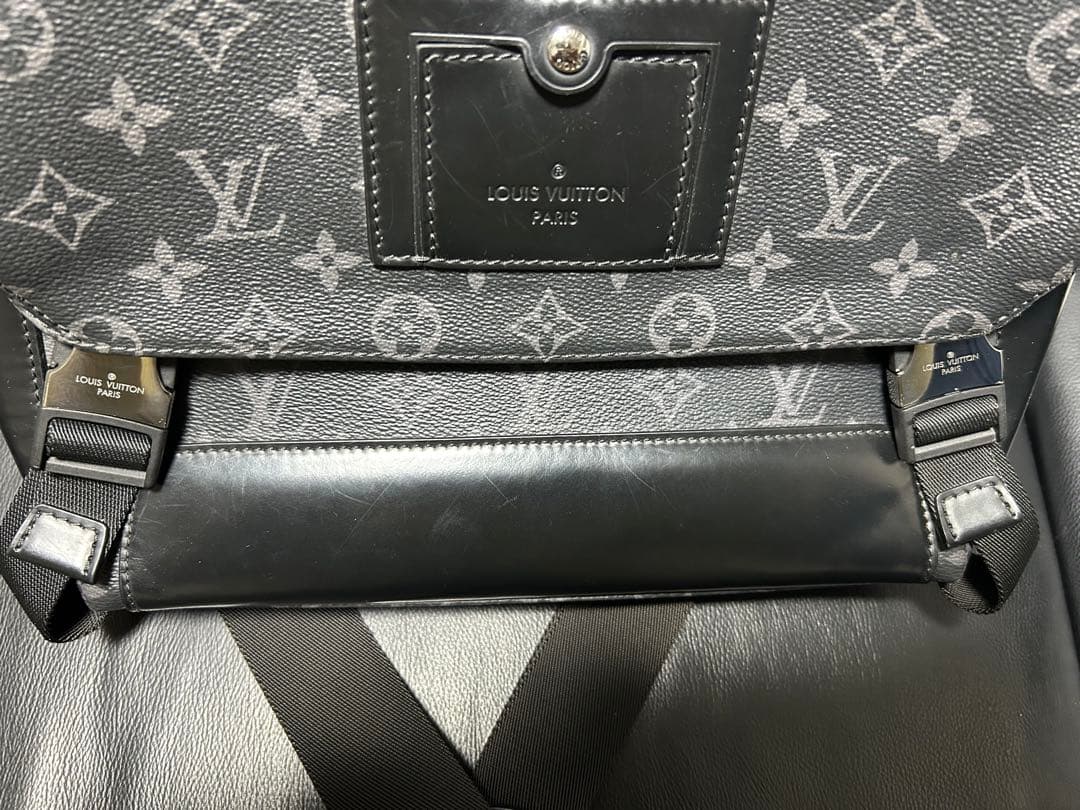 VUITTON モノグラム エクリプス メッセンジャー　ヴォワヤージュPM