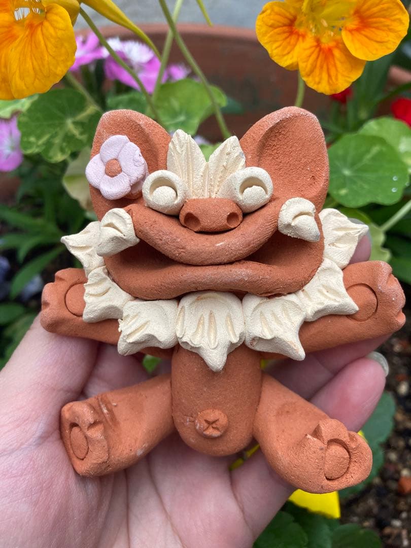シーサー　御守り　魔除け　厄除け　笑顔　やちむん　守神　焼き物　陶器　沖縄