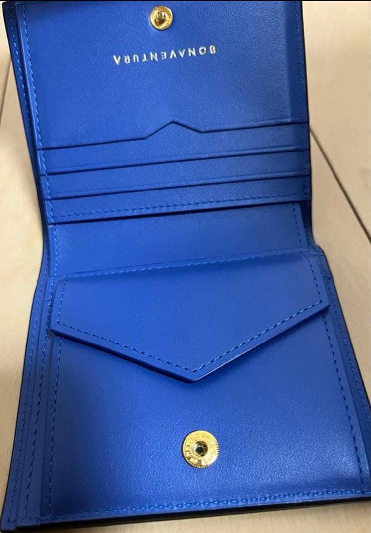 ⭐︎美品⭐︎ボナベンチュラ 二つ折り財布 バイフォールド ブラック ブルー