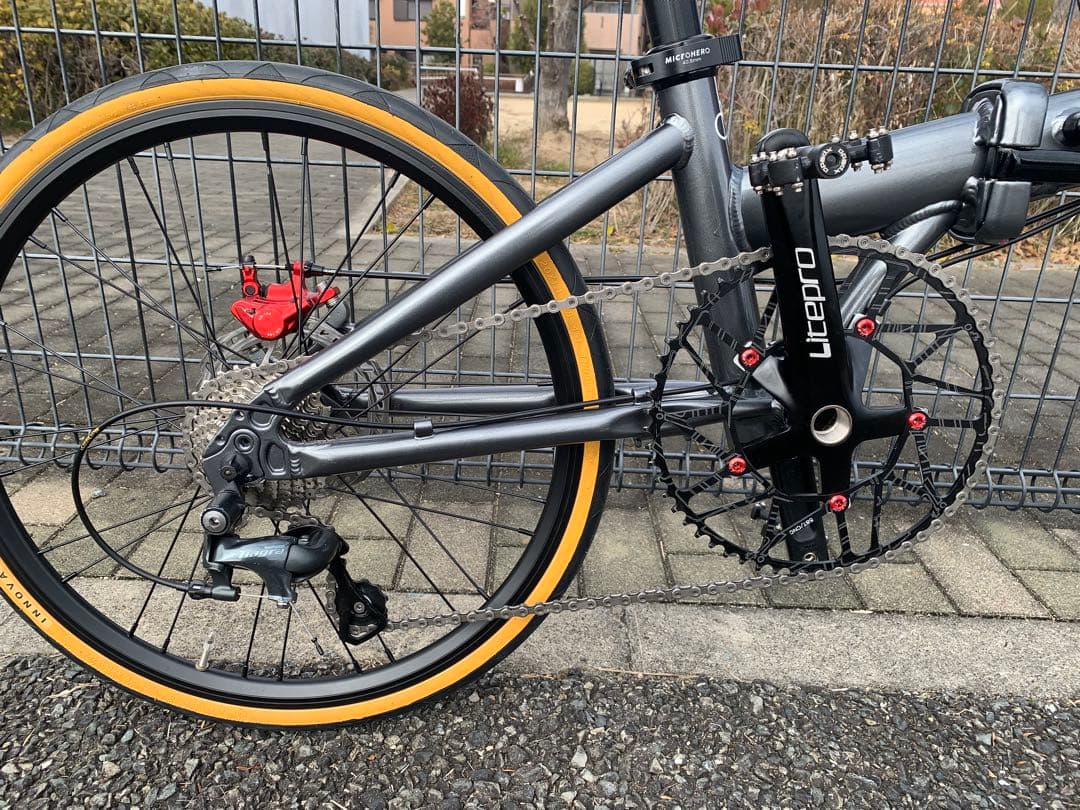 軽量★DAHON Vitesse★フルリメイク★セミ油圧ブレーキ、451ホイール