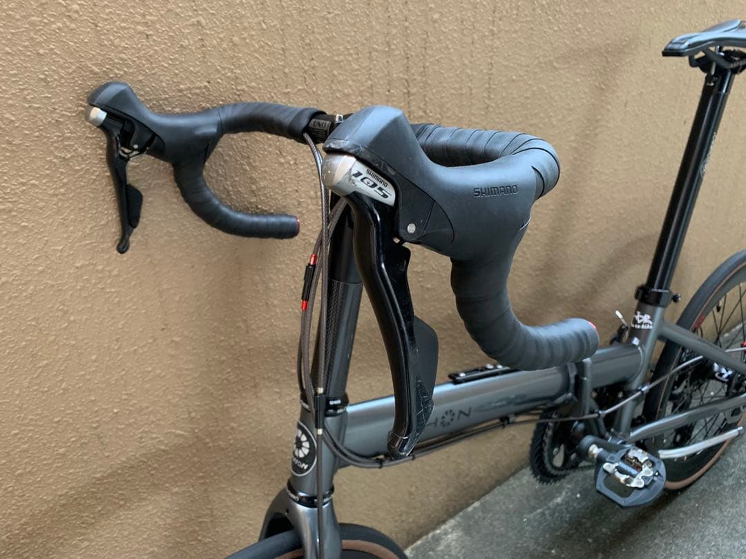 軽量★DAHON Vitesse★フルリメイク★セミ油圧ブレーキ、451ホイール