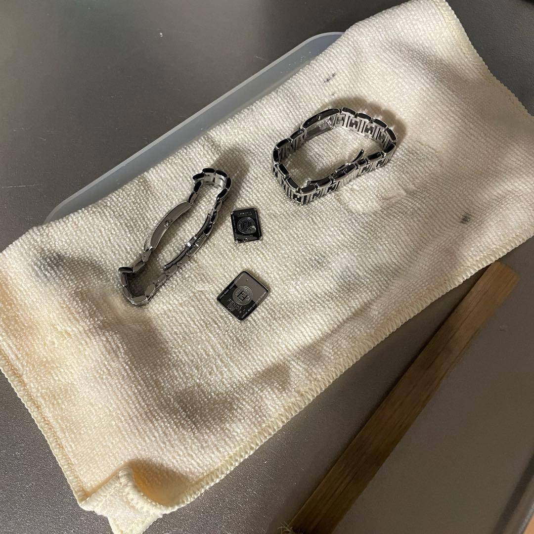 正規品【未使用に近い】FENDI 7000L/動作品　人気モデル ピンクシェル