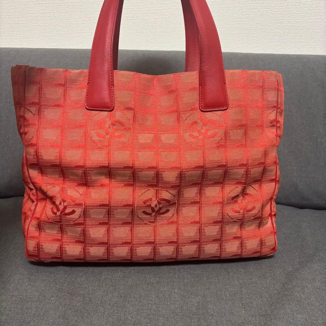 【美品】CHANEL シャネル ニュートラベルライン レッド