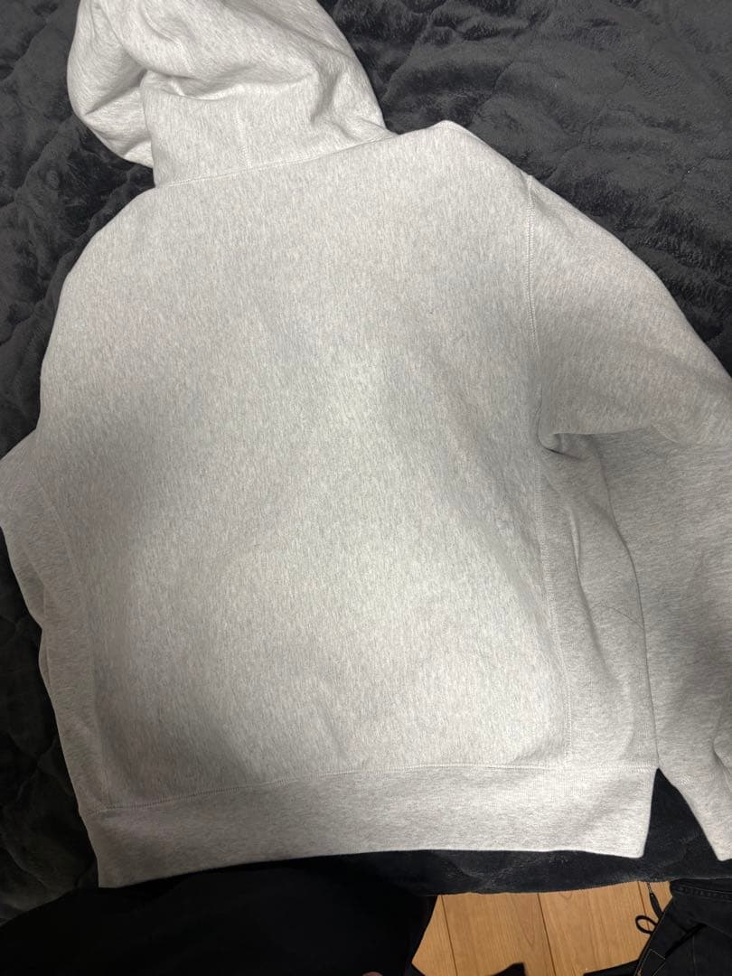 Supreme パーカー　L