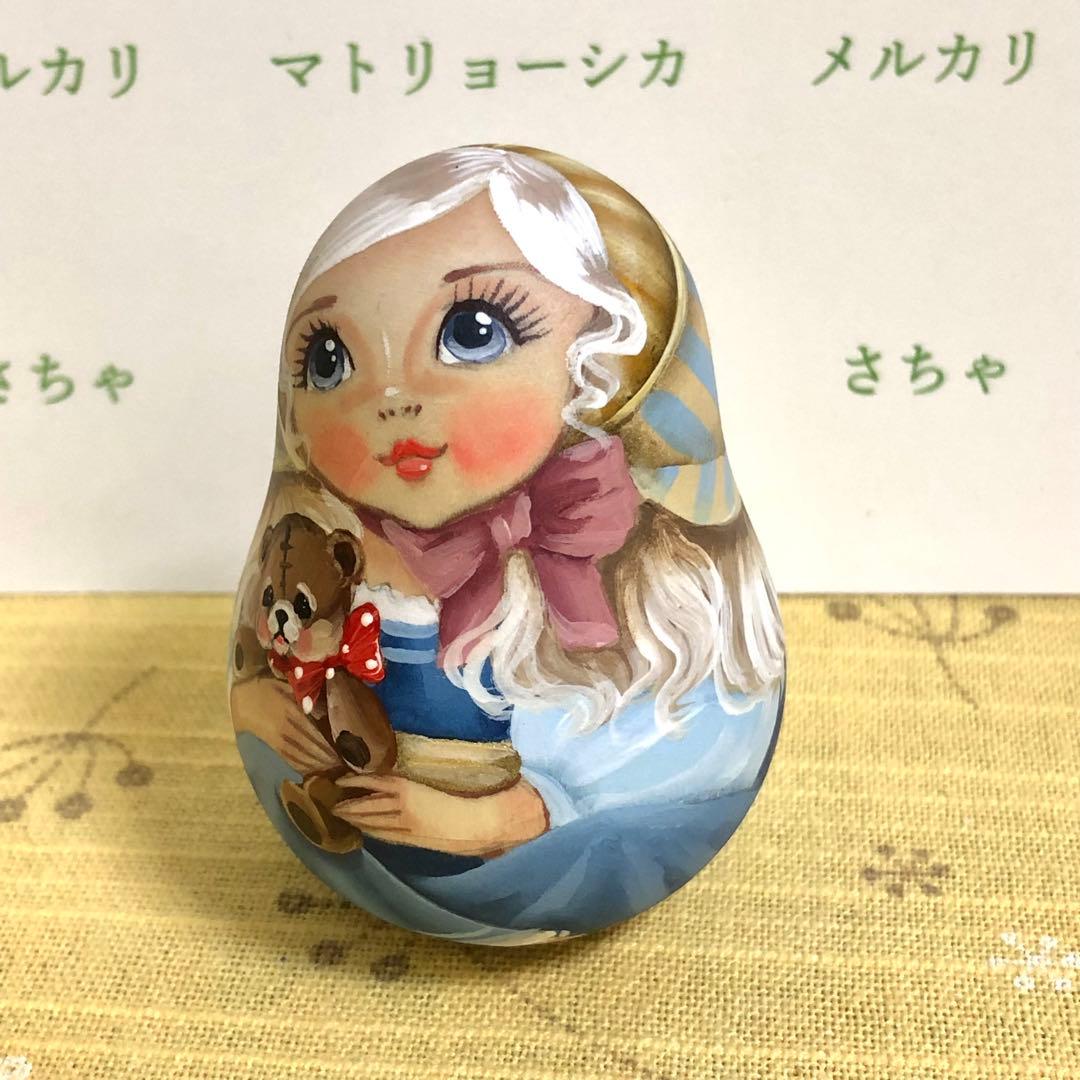 ロシア　マトリョーシカ　おきあがりこぼし　スヴェトラーナ・ニコラエヴァ