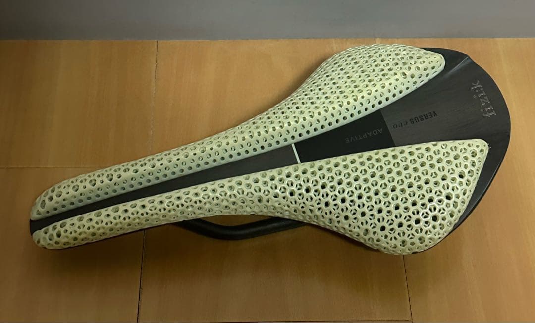 パーツ Fizik ANTARES VERSUS EVO 00 ADAPTIVE