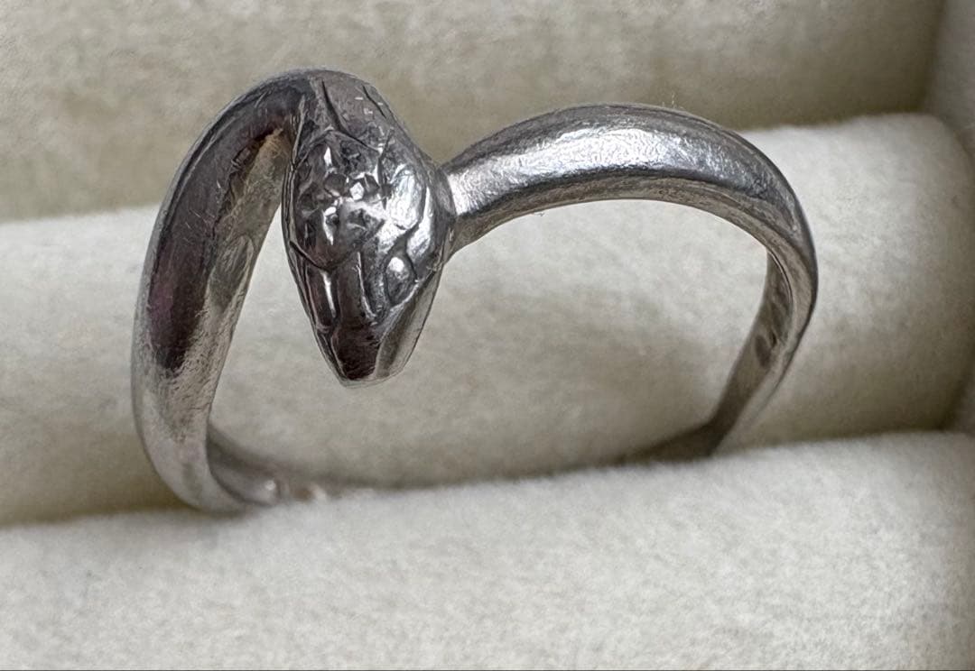 ヒ*ル様 pt900 ダイヤ付きリング　プラチナ激高騰中！！につき週末セール開催