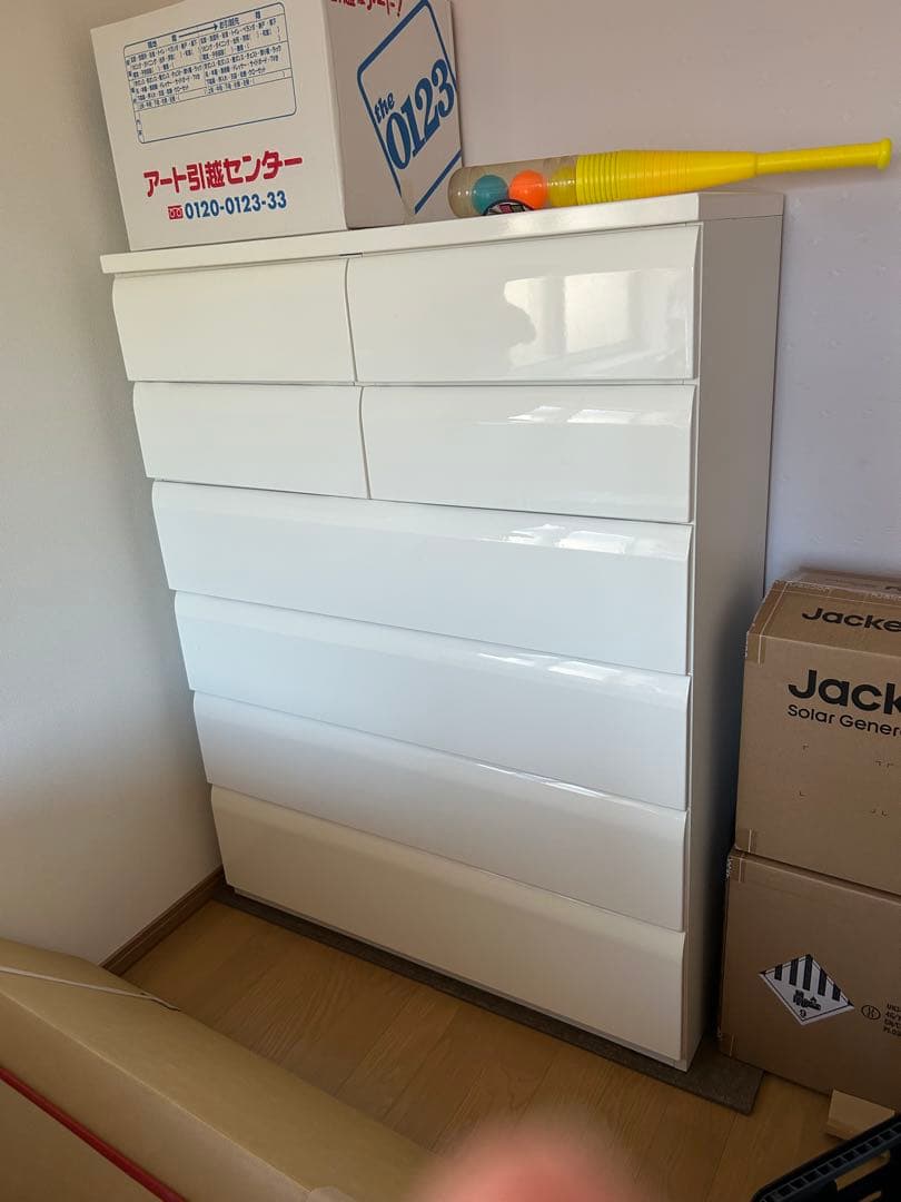 ホワイトチェスト・タンス（3扉・ミラー付き）高知県高知市取りに来てくださる方限定