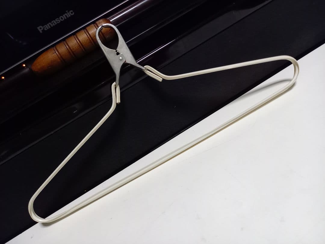 レア　ヴィンテージ　インダストリアル　ワイヤー　クリップ　ハンガー　７本　セット