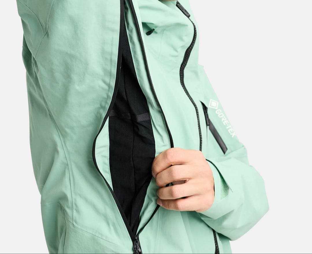 最新モデル特価処分バートン [ak] CYCLIC GORE-TEX 2L JK