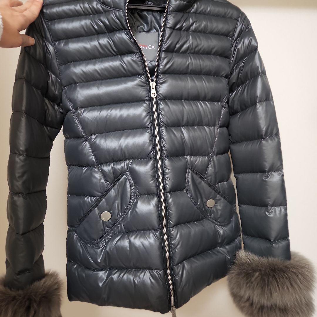 最終です！東原亜季さん着用　希少！入手困難！DUVETICA　FISCOA