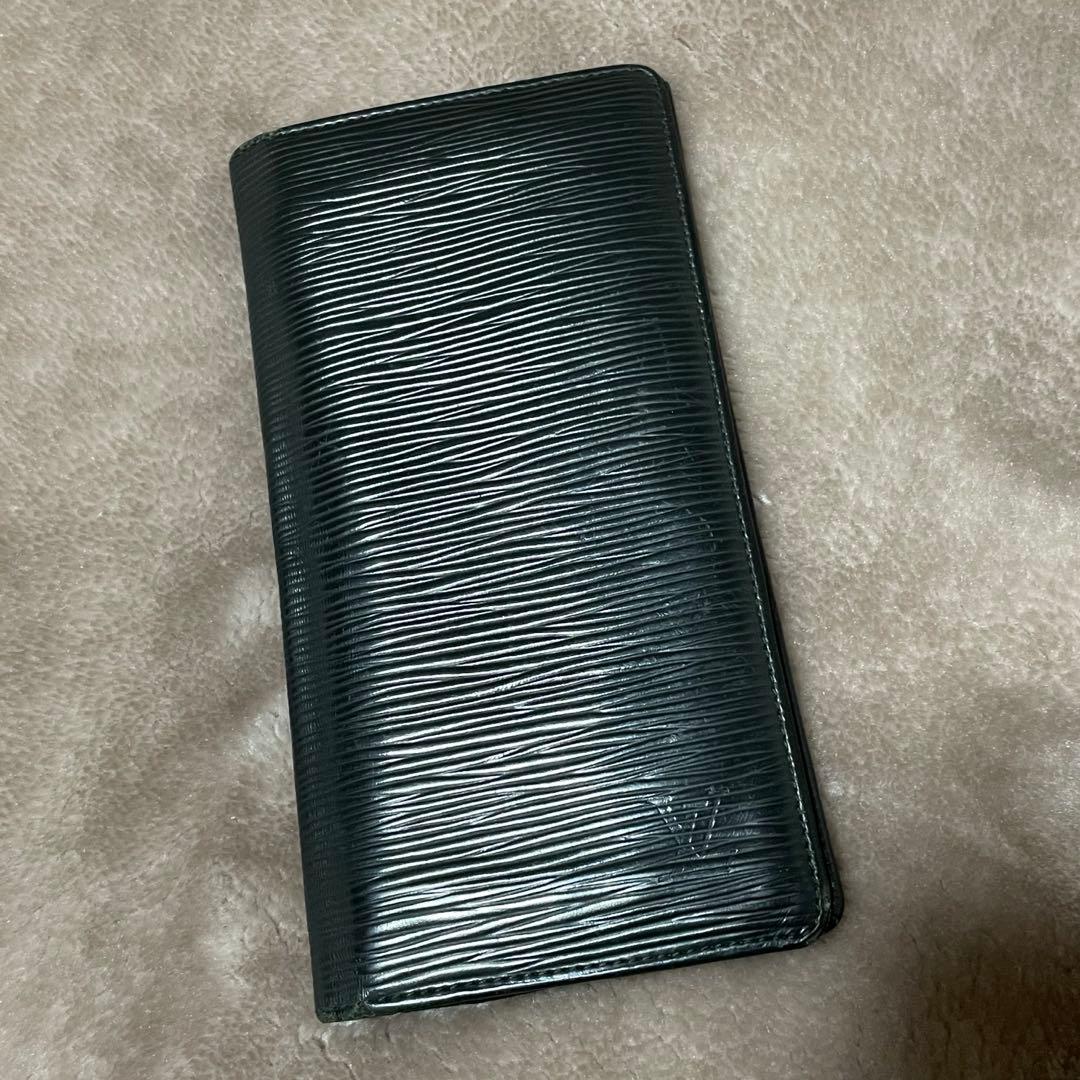 ルイヴィトン エピ 長財布 二つ折り ノワール(黒)