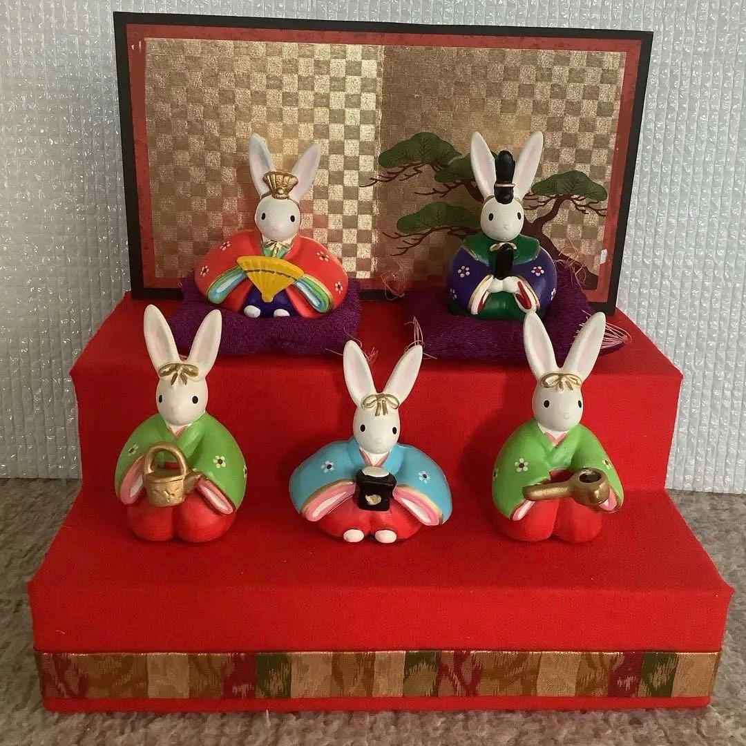 雛人形　二段飾り　ウサギ