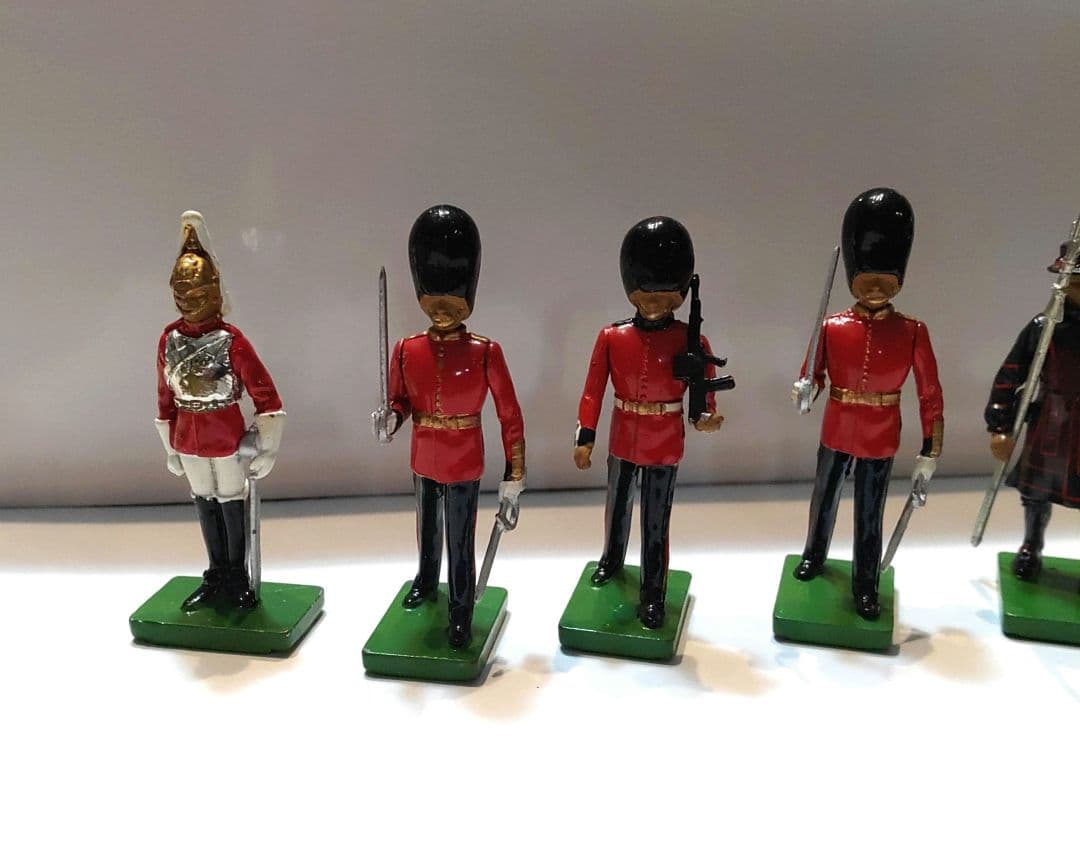 イギリス　衛兵ミニチュア　ヴィンテ_ジ