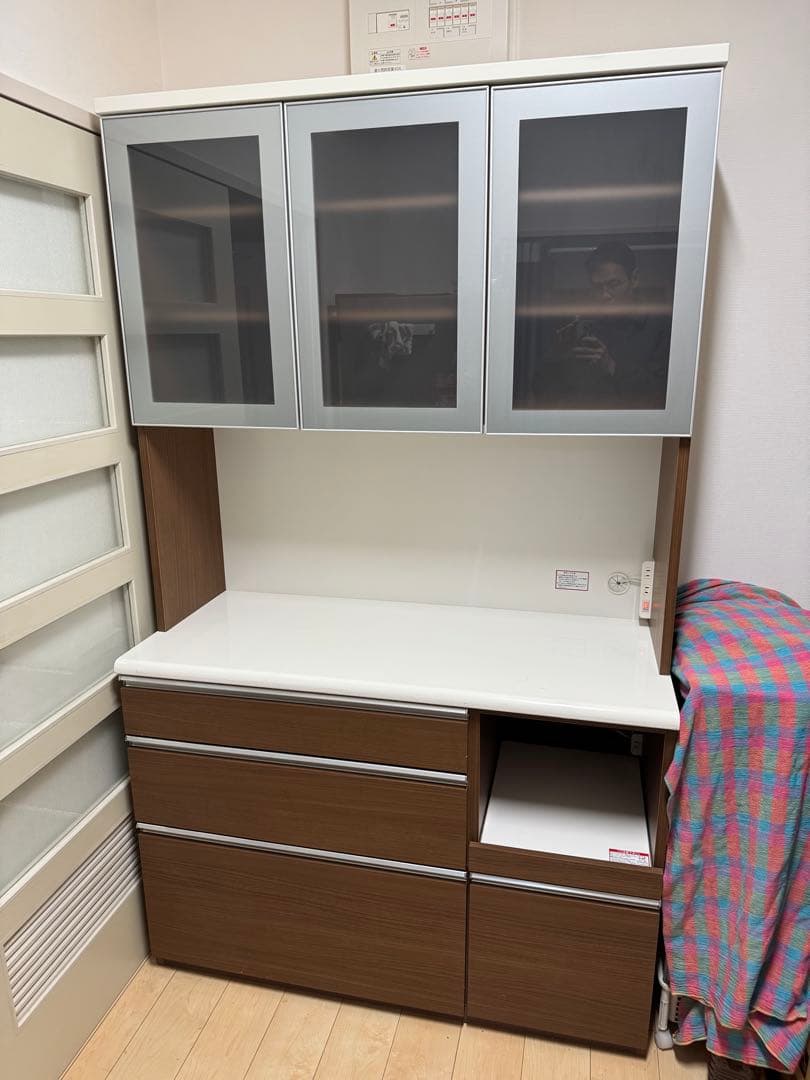 食器棚　大容量