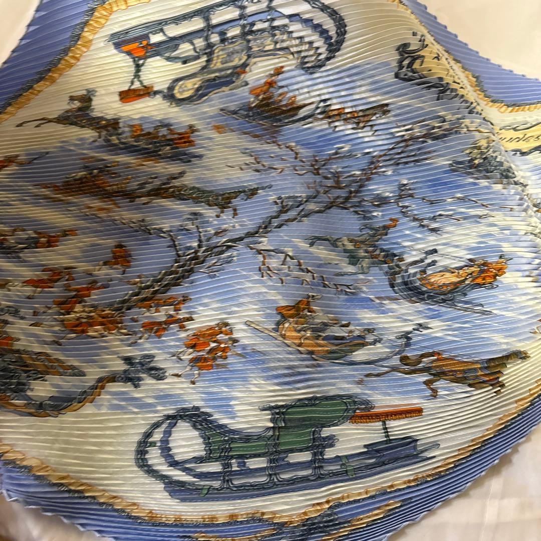 【新品】HERMES　プリーツスカーフ　箱付き
