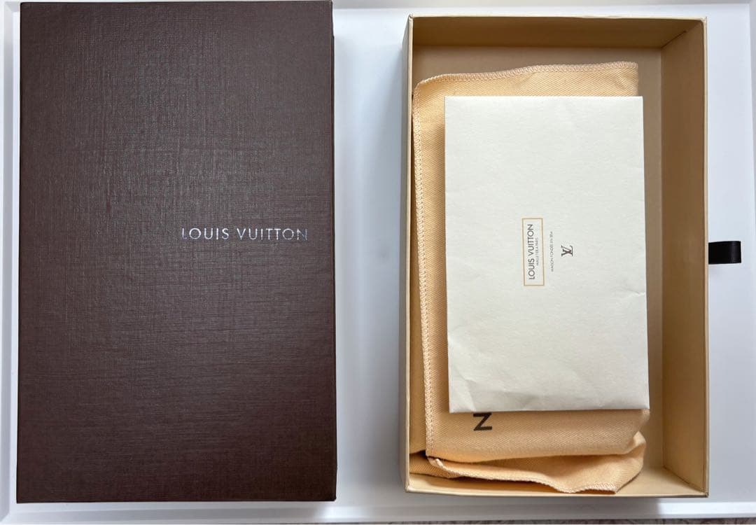 に*お様 Louis Vuitton モノグラム 二つ折り財布