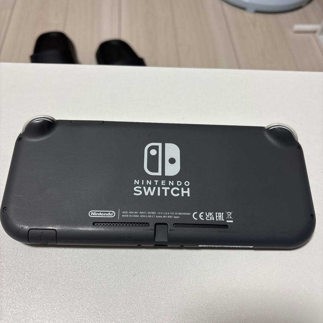 SwitchLiteグレー 充電器付き ポケットモンスターシールドカセット付き