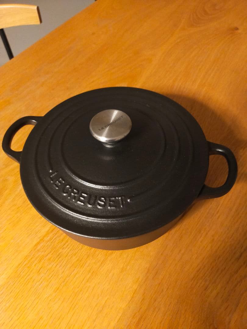 Le Creuset ブラック 両手鍋 18cm