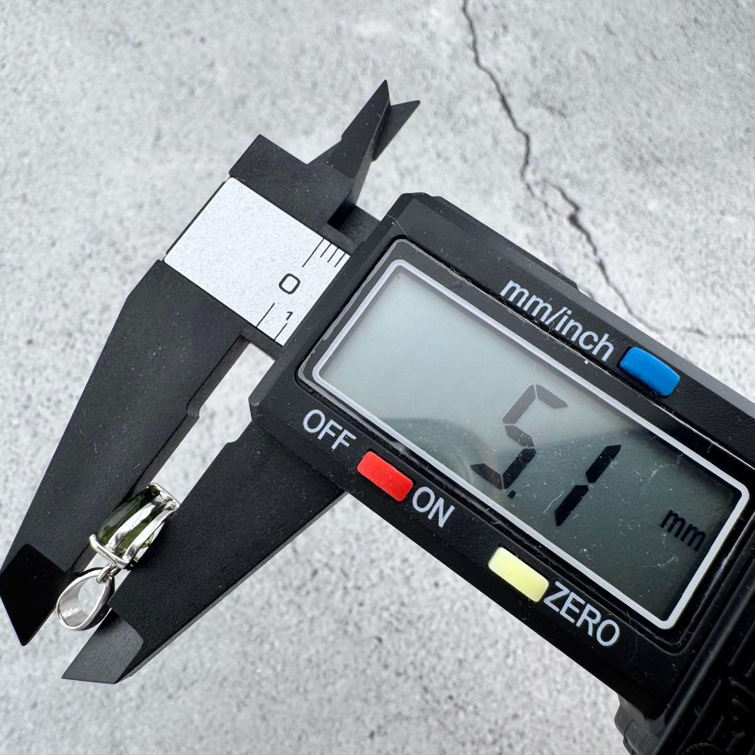 P-37モルダバイト ハート型 ペンダントトップ 隕石　天然ガラス　s925