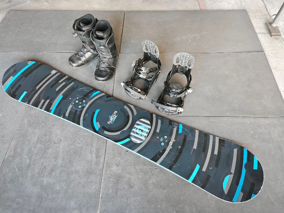 BURTON・SAᏞOMON・RIDE　スノーボード3点セット