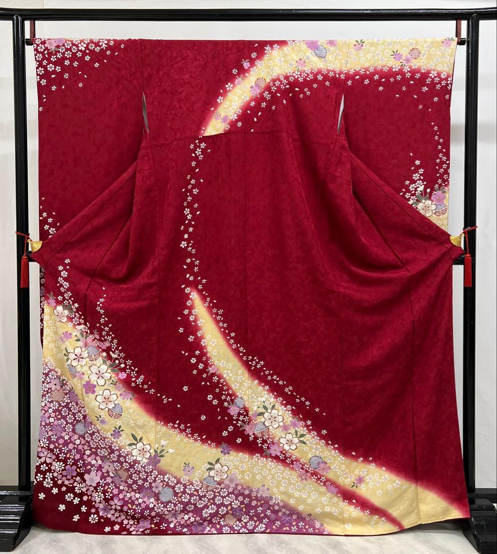 振り袖　フルセット　別誂長襦袢付　成人式　赤　桜　金彩加工　刺繍入り　686