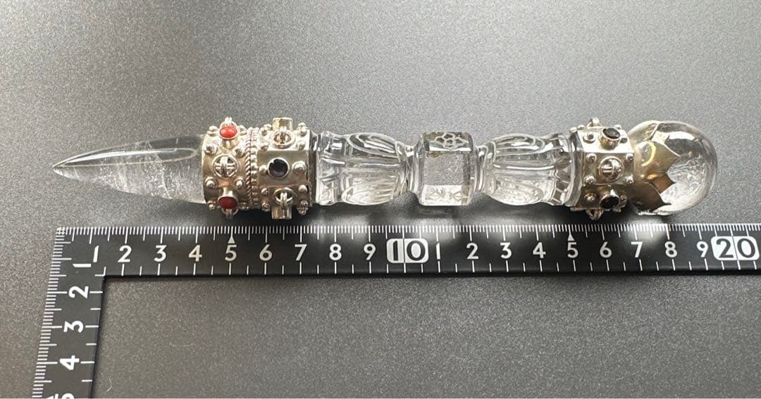 ヒーリングワンド　カーヴィング　クリスタル　法具　手彫り