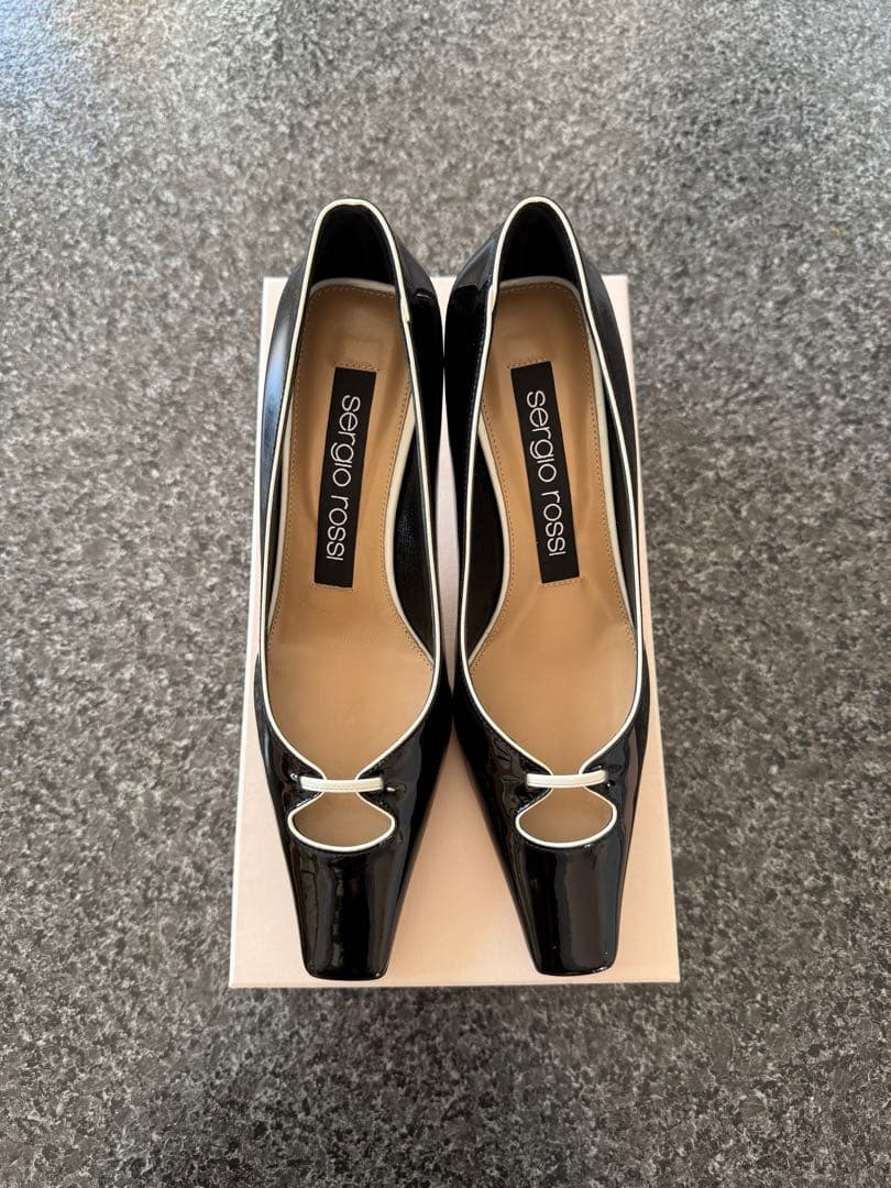 未使用　Sergio Rossi エナメル　パンプス　黒×白