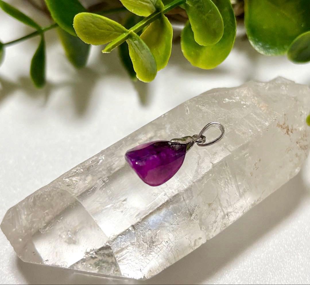 夢幻品質　20世紀最強のヒーリングストーン　幻のインペリアルピンクスギライトPT