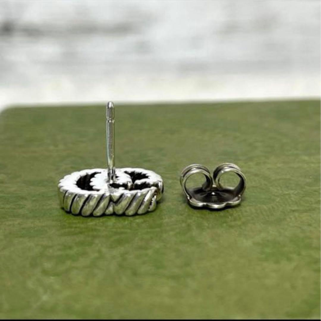 【極美品】グッチ　マーモントGG ツイストピアス片耳　メンズ/レディース　燻