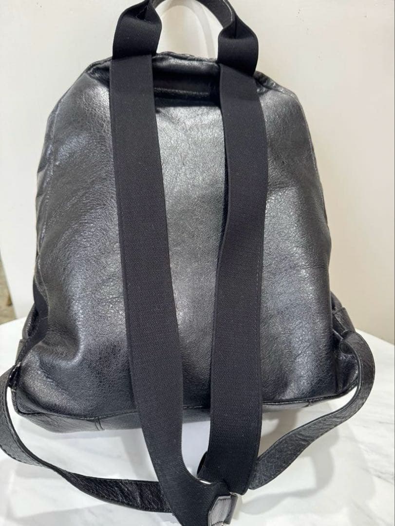 BALENCIAGA 黒 レザー バックパック