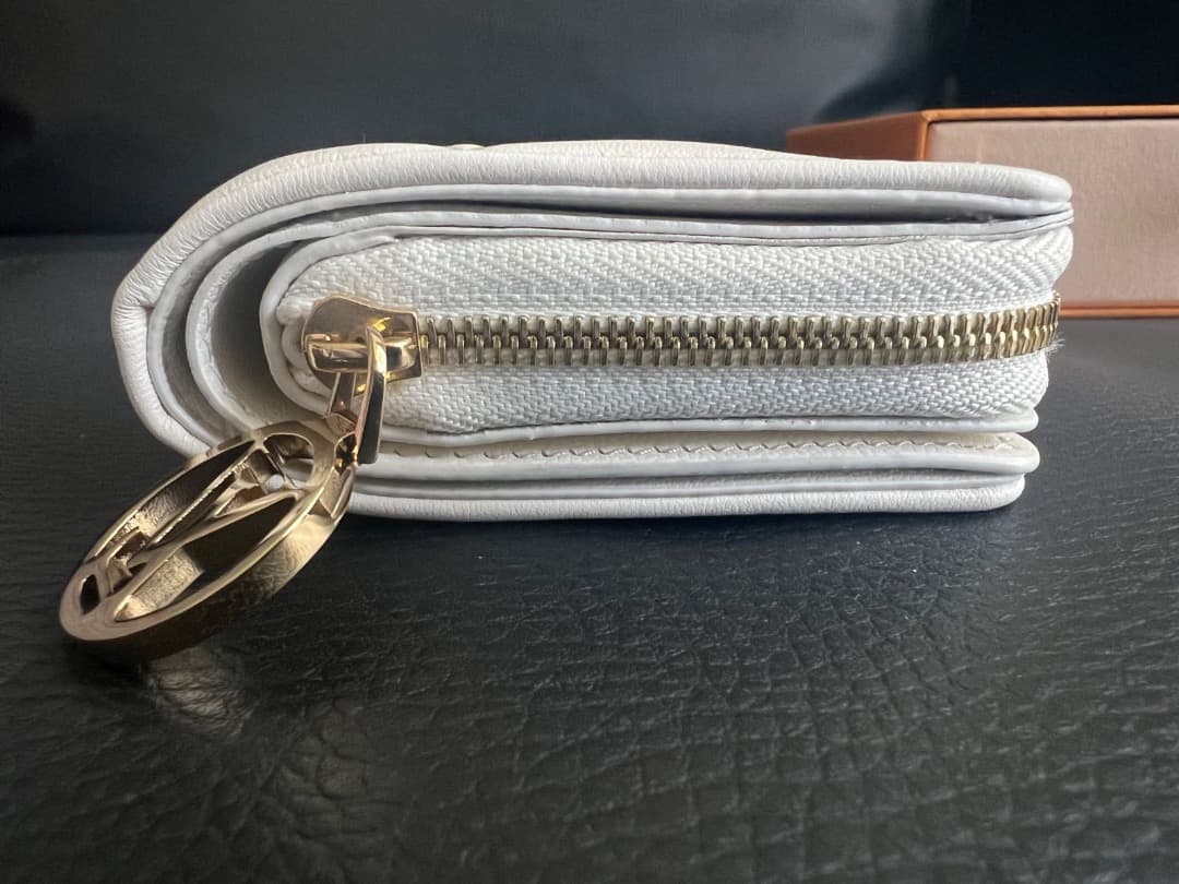 【とっぴー】ルイヴィトン ポルトフォイユ・ルーM25601ドリームベージュ