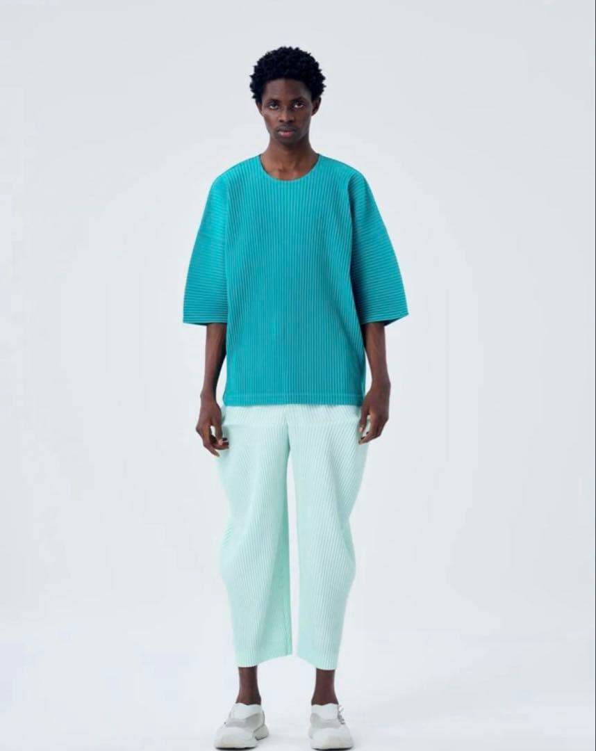 最終値下げ　HOMME PLISSÉ MONTHLY MAY オーバーサイズT