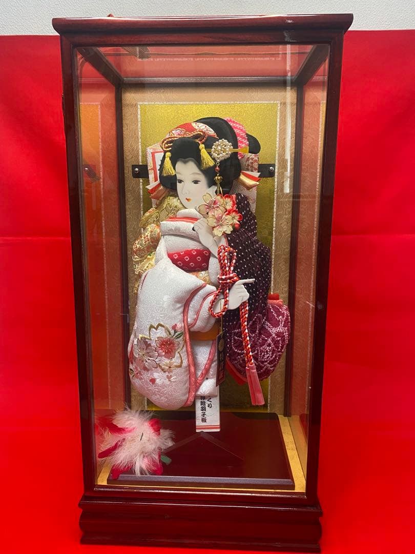 羽子板　立体振袖　ガラスケース１５号・サイズ間口約３１×奥行約２５×高さ約６２㎝
