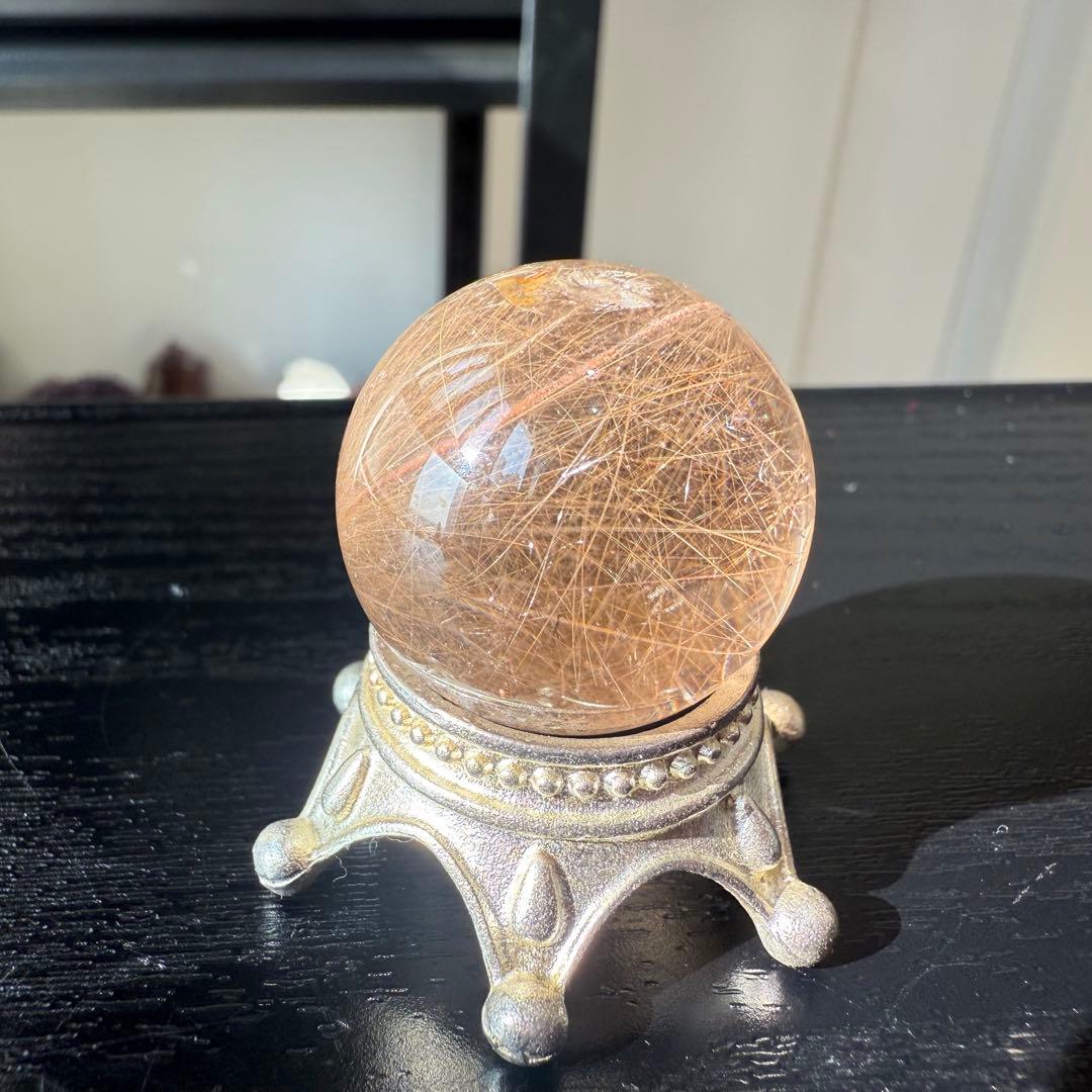 天然石ルチルクォーツのスフィア　丸玉　置物NO.011308