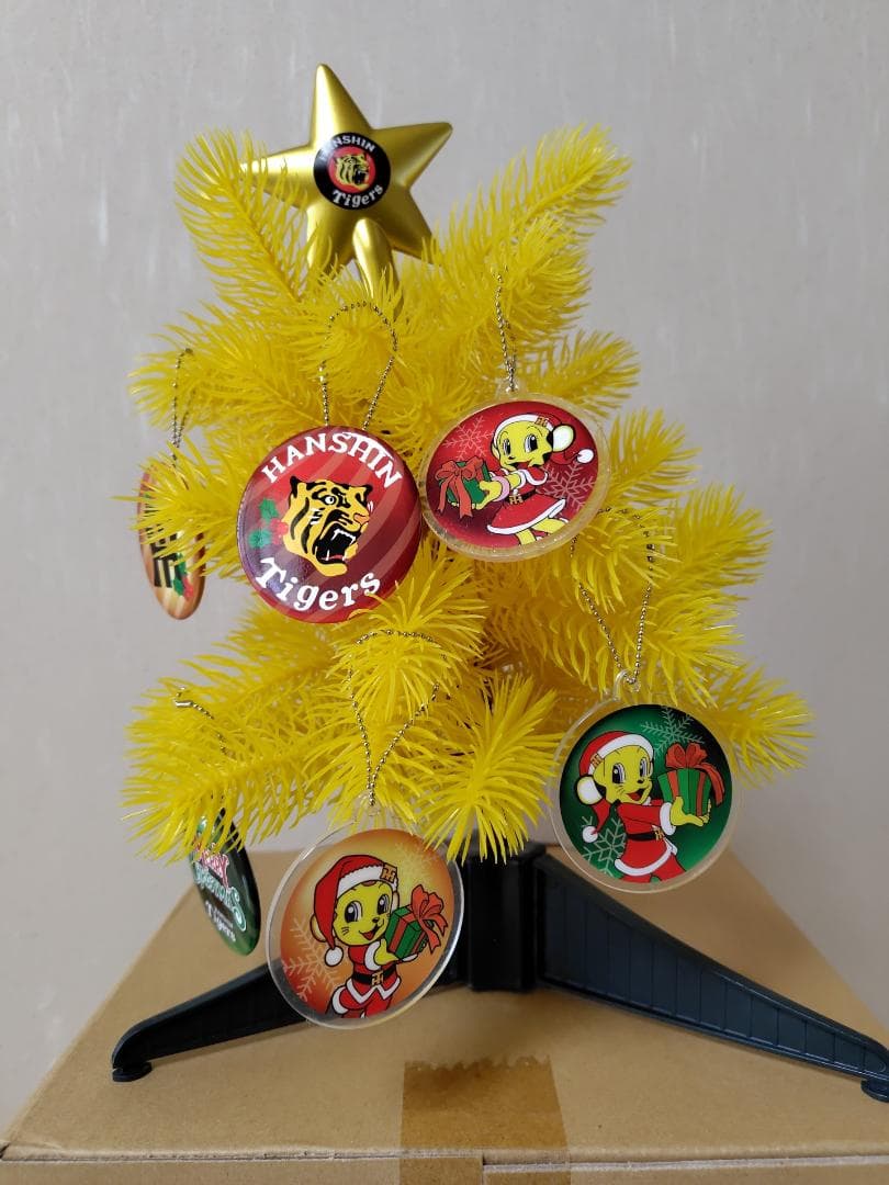 阪神タイガース フアンクラブ会員限定販売 卓上クリスマスツリー 1000個限定