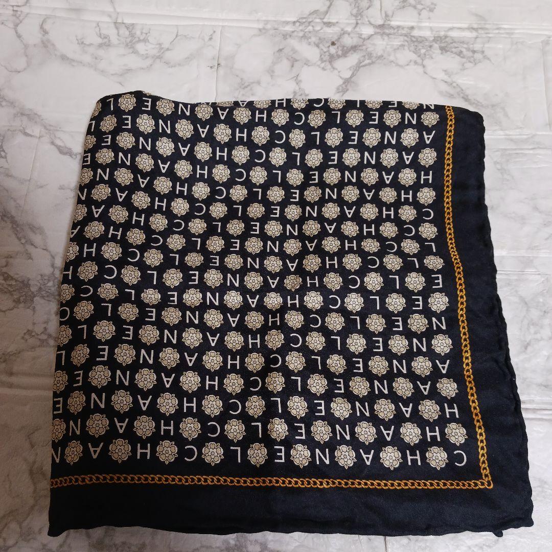 CHANEL シルク　ミニ スカーフ