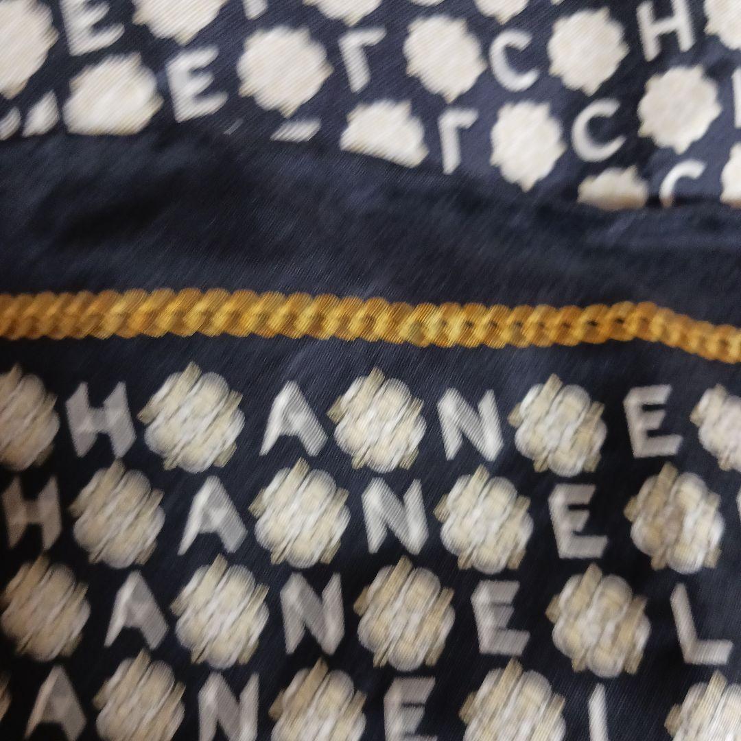 CHANEL シルク　ミニ スカーフ